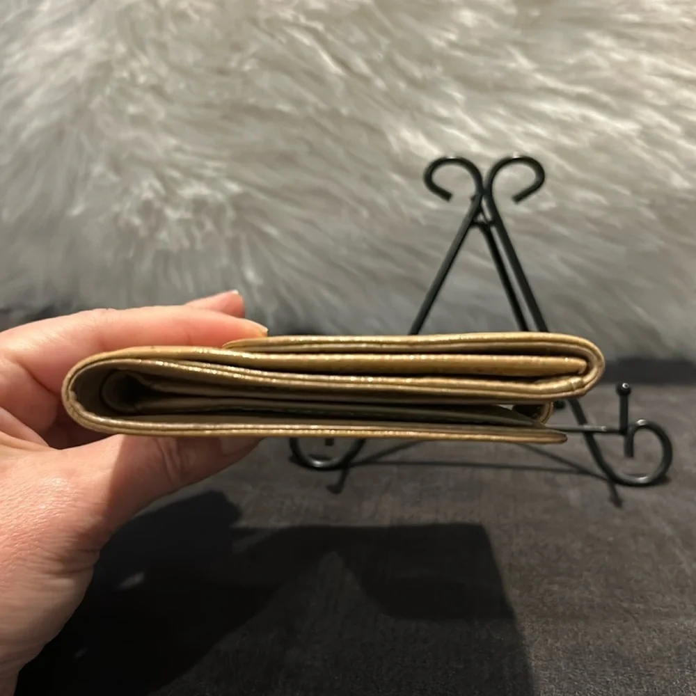 Chanel Authentic Classic Vintage Interlocking CC Logo Small Snap Bifold Wallet - Picture 4 of 10